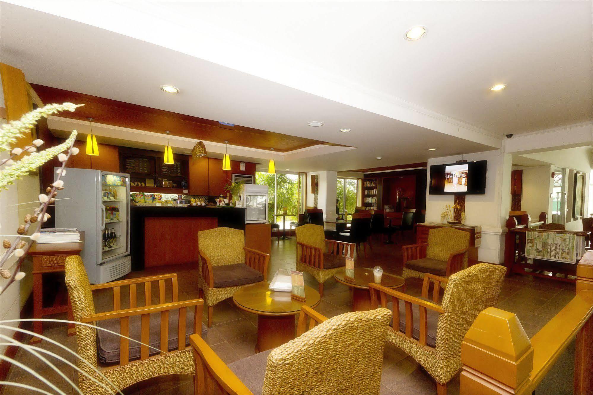 Viangbua Mansion Hotel Чиангмай Екстериор снимка