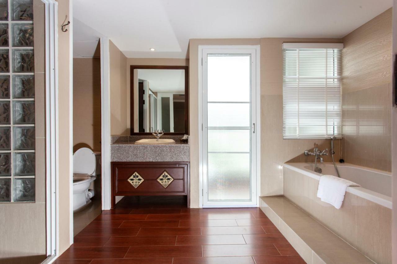 Viangbua Mansion Hotel Чиангмай Екстериор снимка